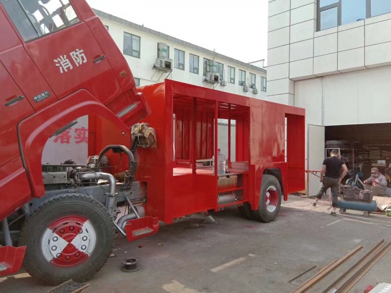 濟寧我公司給本地消防大隊改裝消防上裝系統2