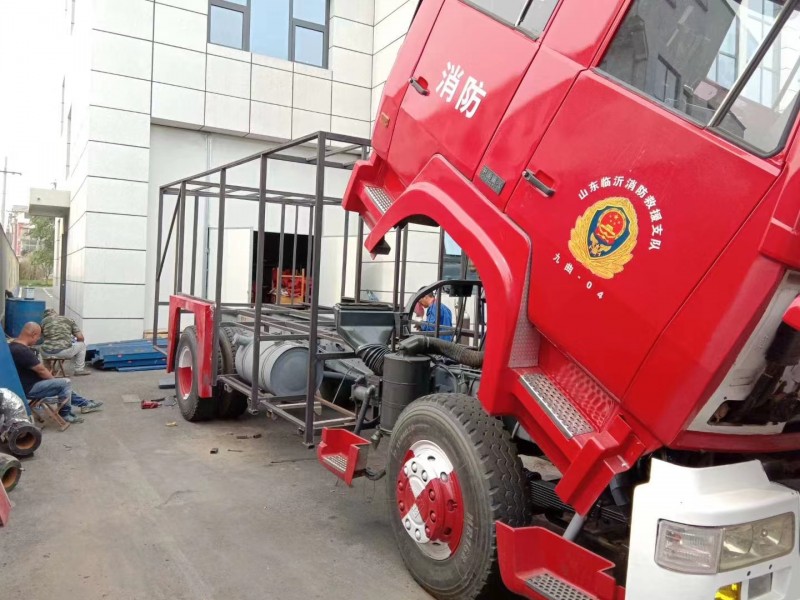 濟寧我公司給本地消防大隊改裝消防上裝系統5