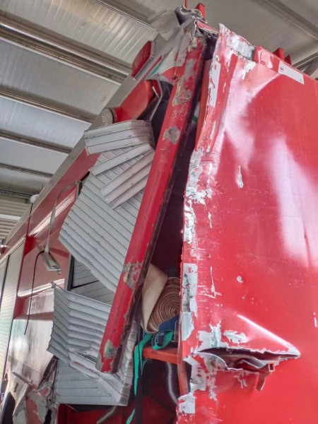 濟寧我公司為高速公路維修事故車輛1